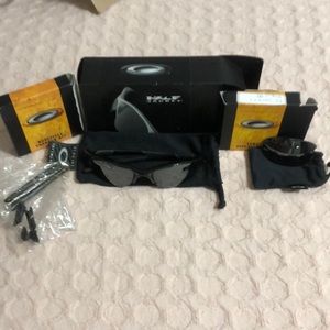 Oakley half jacket sunglasses w/replacement kits